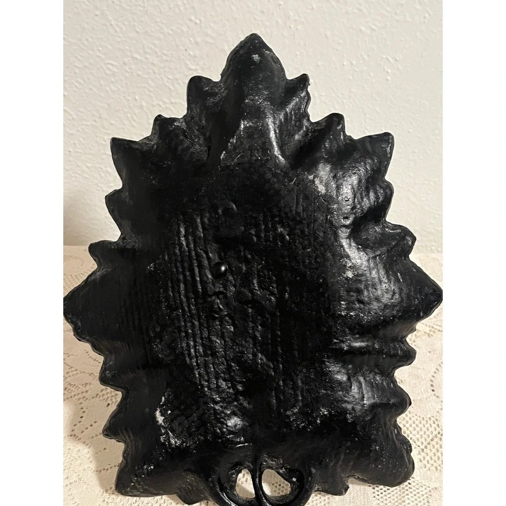 Vintage Cast Iron Squirrel Nutcracker on Leaf Base Rustic Black Metal Decor